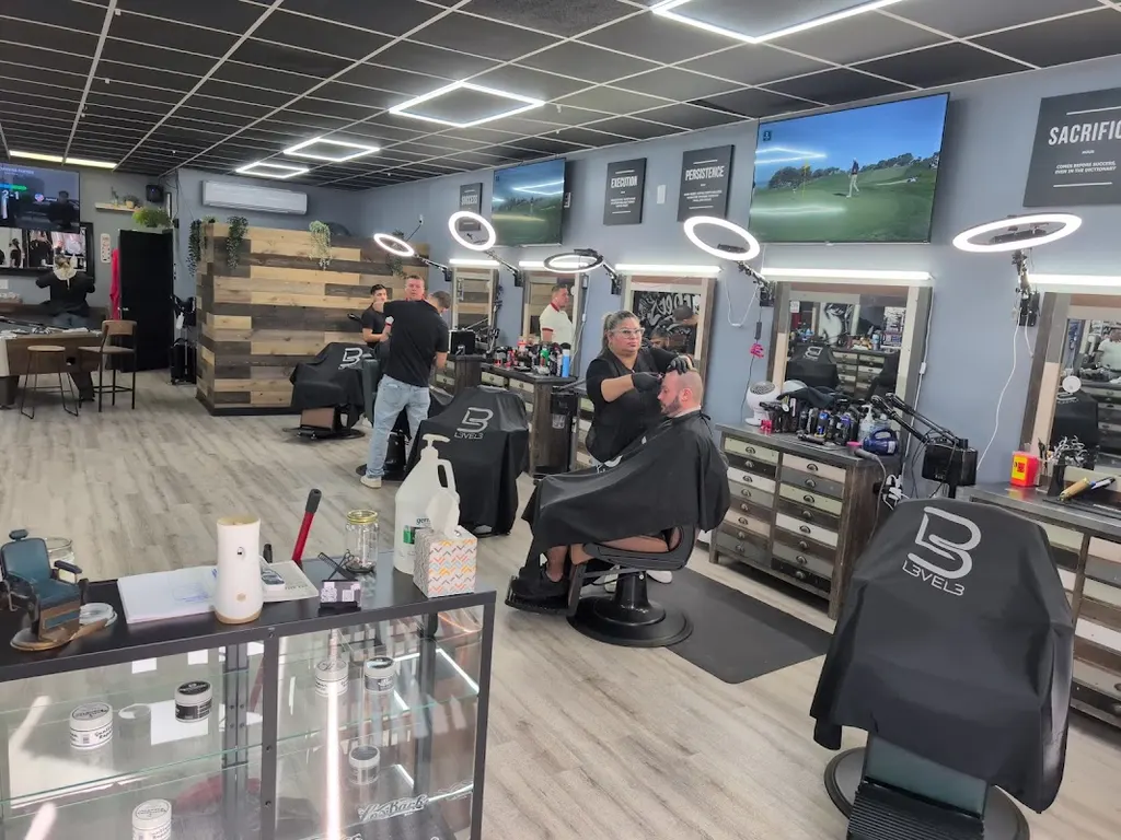 Los Barbers Barbershop — Barber shop in Pooler